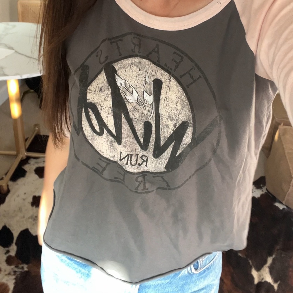 Graphic Tee - Picture 2 of 6